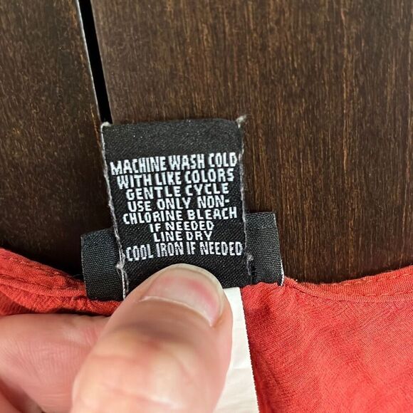 Torrid Embroidered Rose Challis Cami 2X - Picture 8 of 8